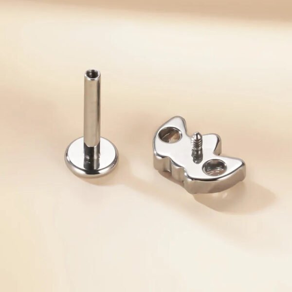 picture_11522cd2-47f2-48d5-b069-7254a7105de7(2) Titanium F136 Crown, Ear Cartridge, Lip, Vertical Labret, Stud, Earrings, Horse Eye, Zirconia, Piercing Body Jewellery, Unisex, Internal Thread, Flat back.