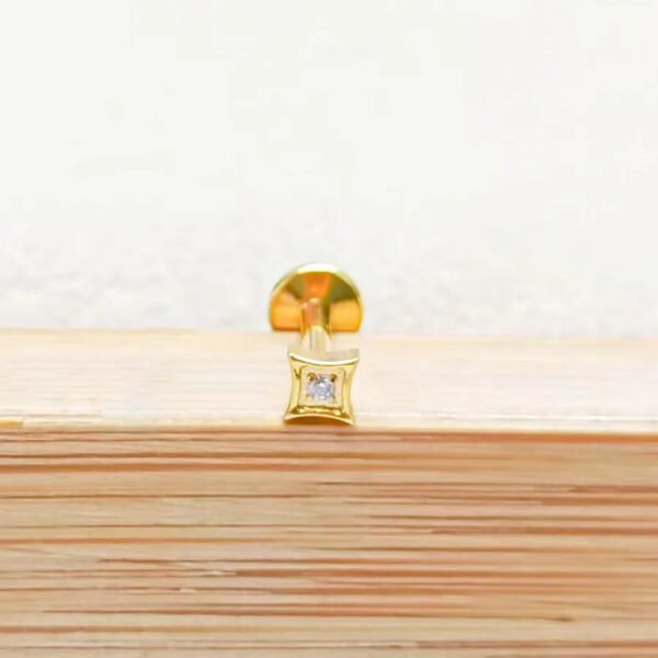 F136 Titanium Alloy Square Colorful Zirconia Pendant Exquisite Ear Bone Studs Piercing Jewelry Factory Geometric Pattern Unisex