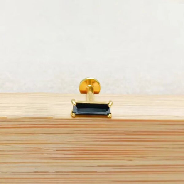 F136 Titanium Alloy Square Colorful Zirconia Pendant Exquisite Ear Bone Studs Piercing Jewelry Factory Geometric Pattern Unisex