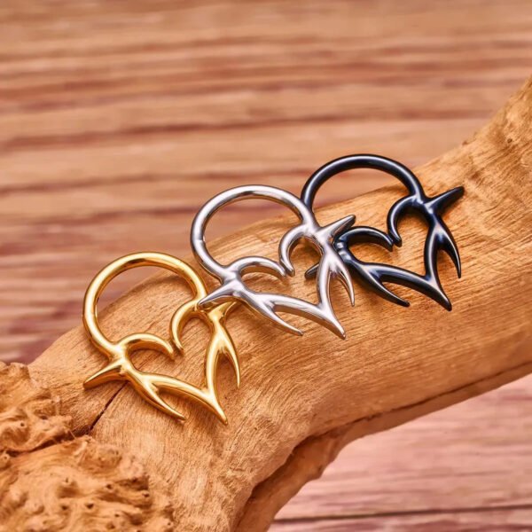 F136 Titanium Barbed Heart Shaped Nose Ring Ear Bone Stud Lip Stud Punk Style Body Piercing Jewelry