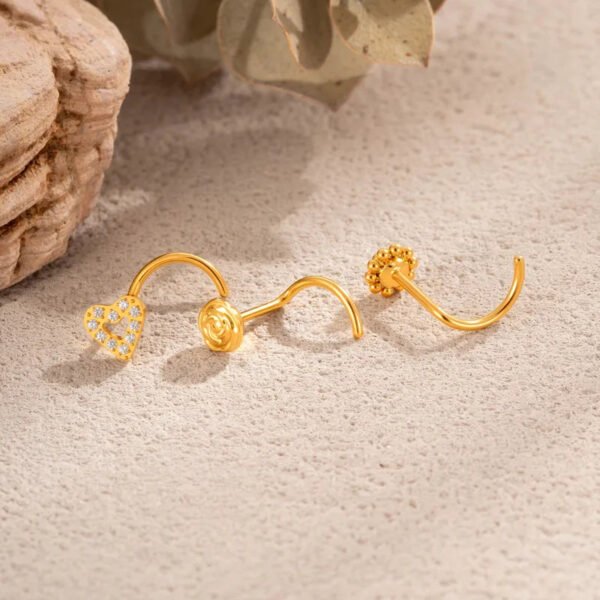 G23/F136 Titanium Alloy Inlaid Zircon Flower Heart S Rod Nose Stud Fashion Versatile Trendy Piercing Jewelry