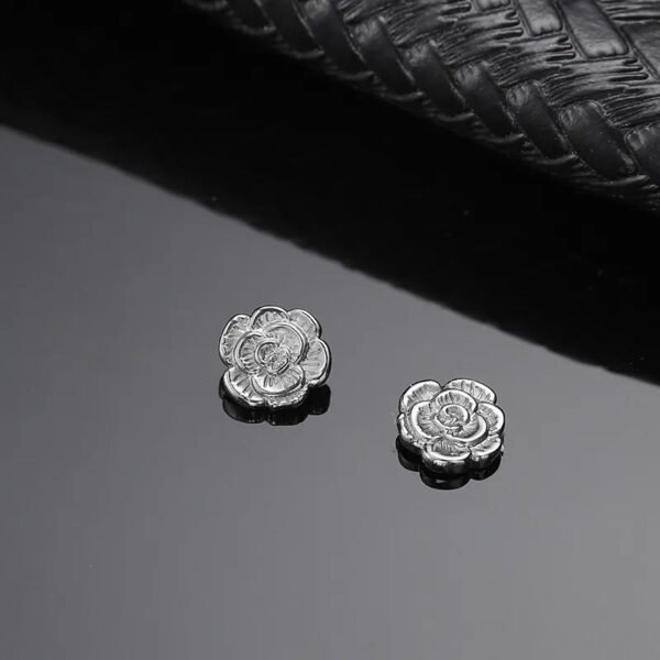 Titanium Alloy G23 Rose Flower Lip Stud Ear Bone Stud Insert Pin Style Tongue Stud Nose Stud Direct From Factory Source